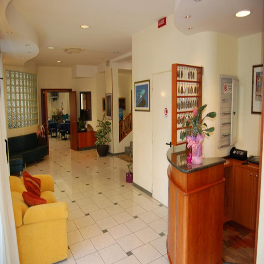 Hotel Danubio San Mauro Mare Kültér fotó